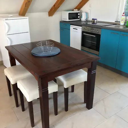 Lilly Apartman